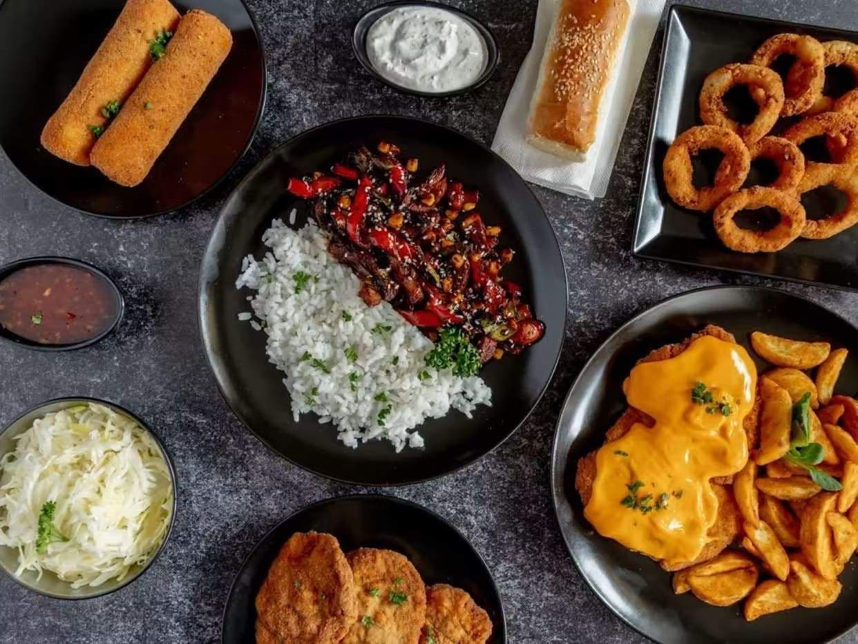 Jela Apetit Bara na crnim tanjirima